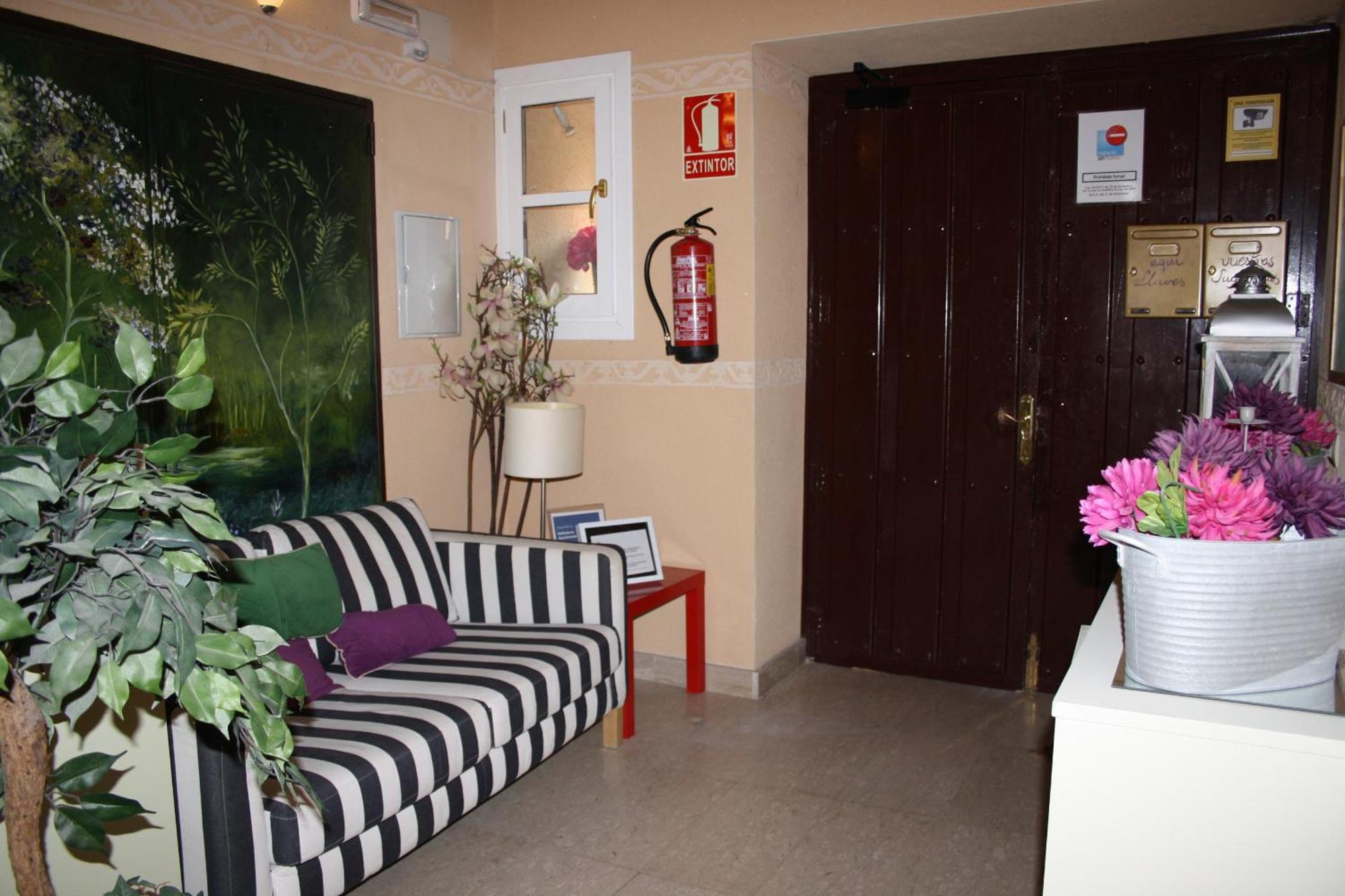 Refitoleria Apartamentos Segovia Exterior photo